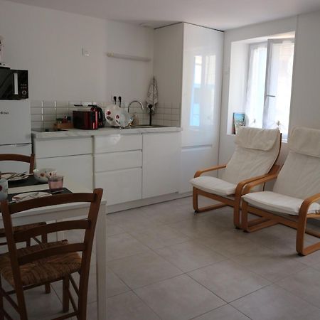 Villa Petite Venise Du Gatinais - T2 Avec Jardin à Montargis Extérieur photo